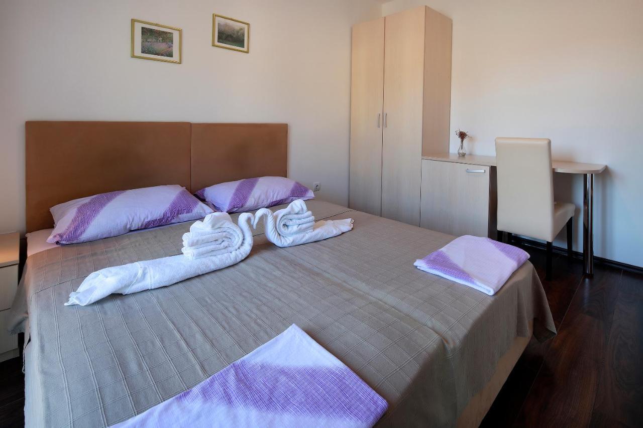 Pension Riviera-Šilo Esterno foto