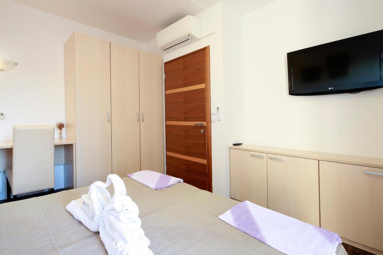 Pension Riviera-Šilo Esterno foto