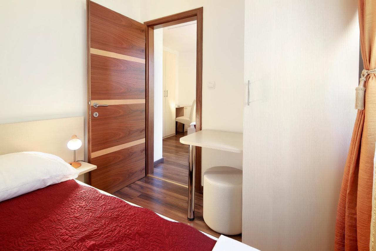 Pension Riviera-Šilo Esterno foto