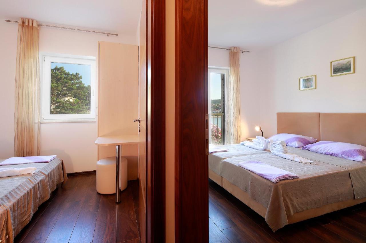 Pension Riviera-Šilo Esterno foto
